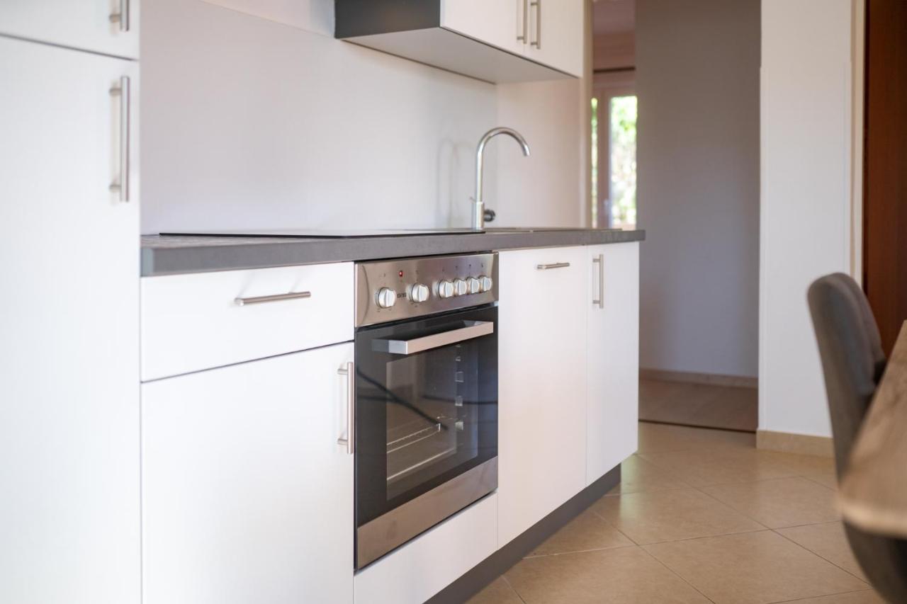 Apartmani Milena Barbat na Rabu Esterno foto